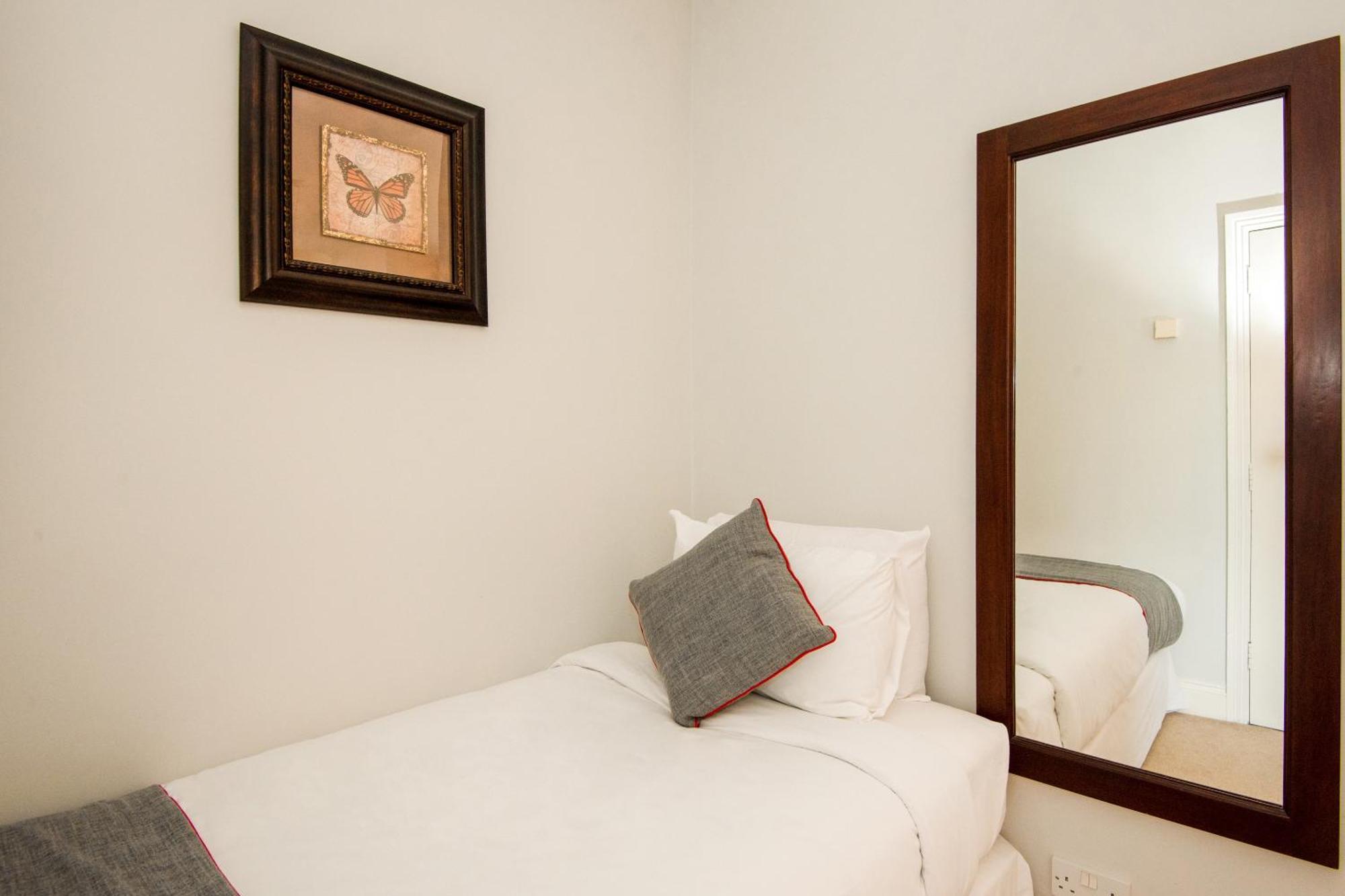 Oyo The Regency, Clifton Bristol Hotell Eksteriør bilde