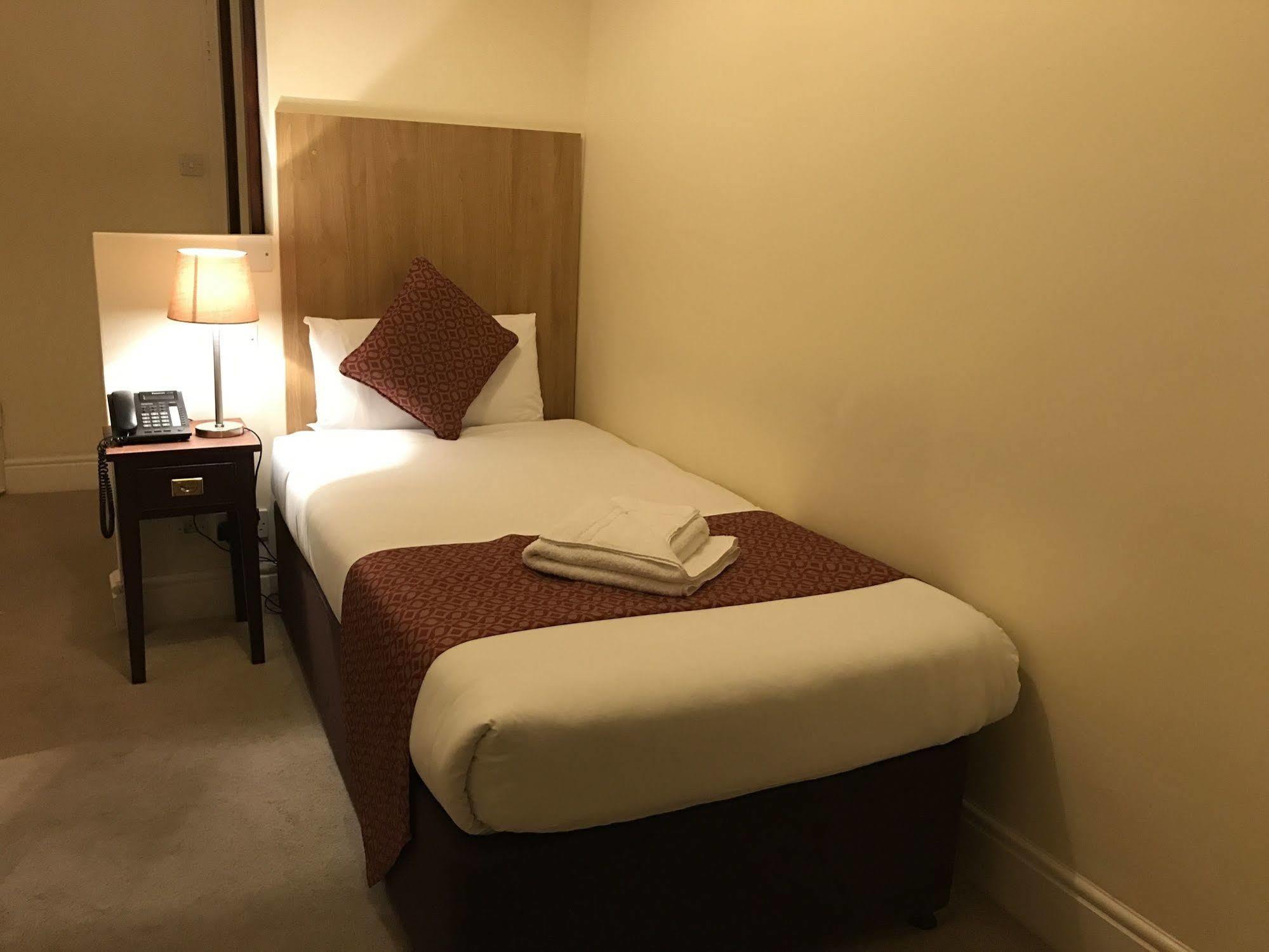 Oyo The Regency, Clifton Bristol Hotell Eksteriør bilde